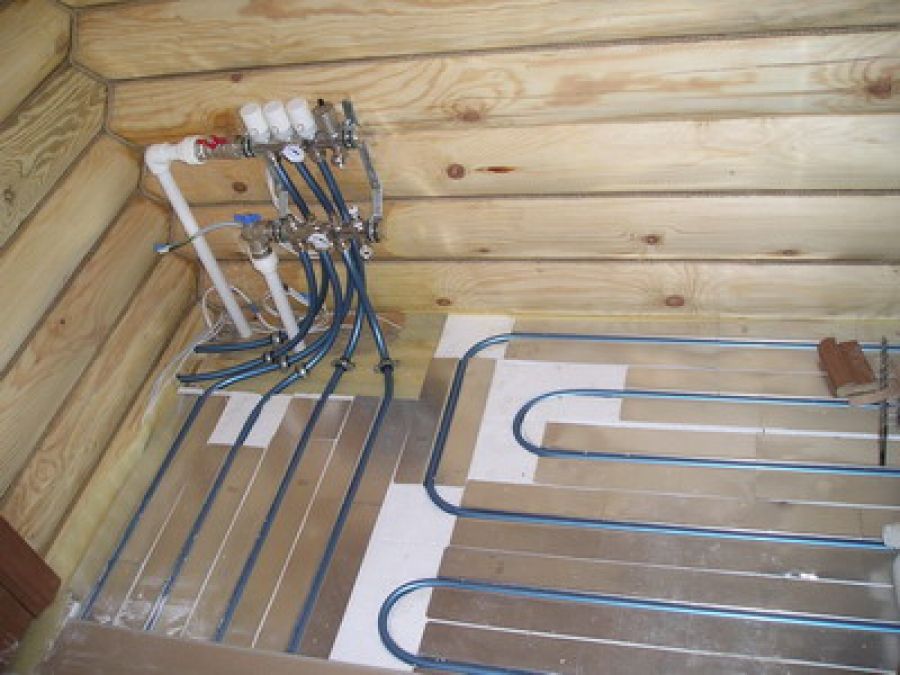 Водяное отопление пола в деревянном доме