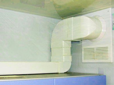 Пример обустройства канальной вентиляции из конструкции прямоугольных элементов (помещение кухни)