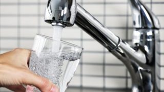 Какими способами можно очистить воду в домашних условиях, если нет фильтра