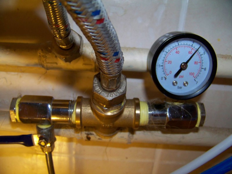 давление воды в системе отопления