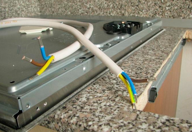 Кабель для электроплиты какой провод нужен для подключения электрической плиты Особенности термостойких и других вводных кабелей для плит с духовкой
