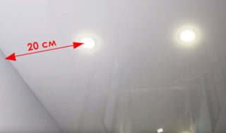 Как правильно выбрать лампы освещения  для натяжного потолка