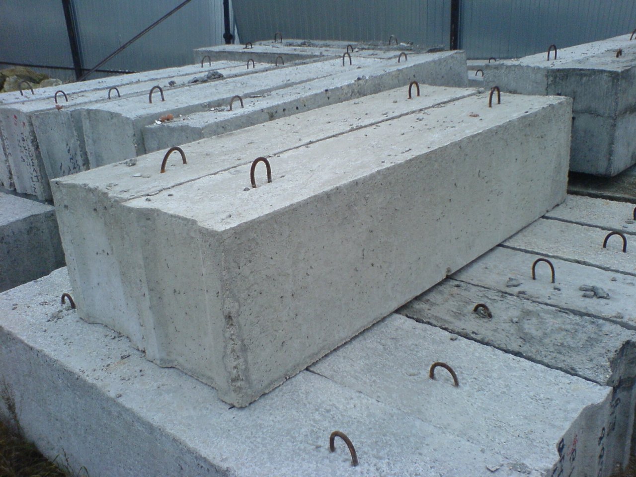 Вес бетонного блока ФБС: виды, свойства и размеры 240х40х60, 24-6-6, 24 .