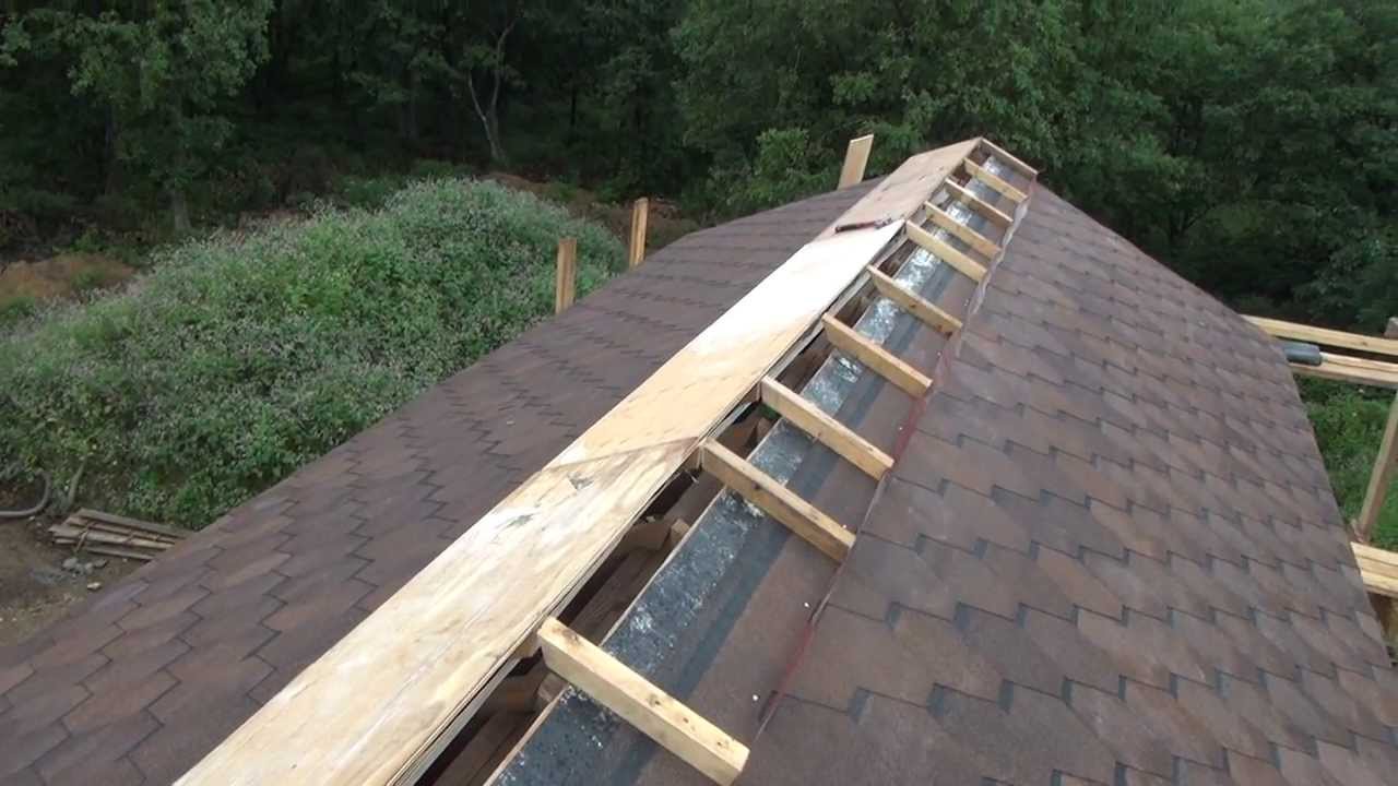 Конек крыши – соединительный элемент крыши, предохраняющий от попадания влаги и мусора
