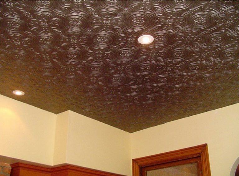 Можно ли красить потолочную плитку из пенопласта и чем: правила выбора