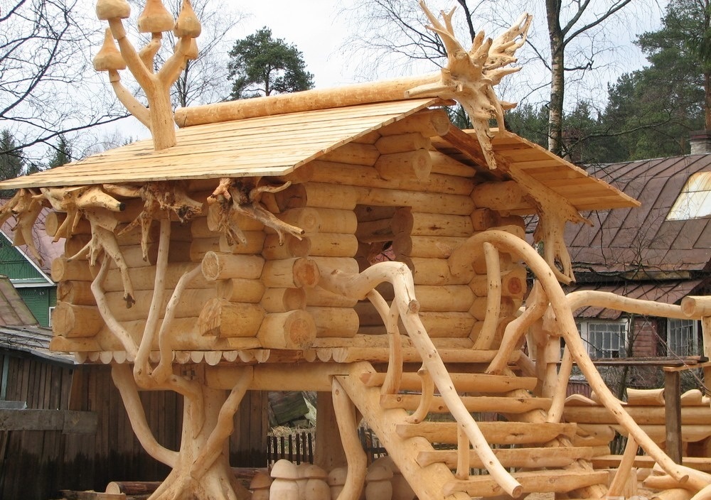 Как сделать детский домик из дерева