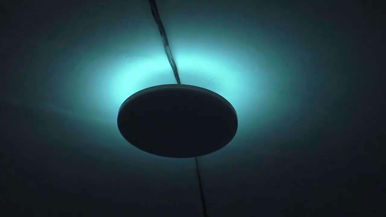 Фото пример установки лампы Yeelight Halo Ceiling Light